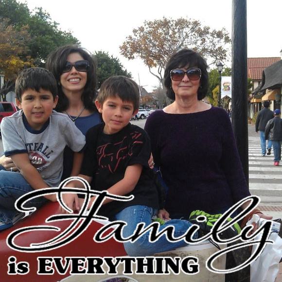 Meet your Posher, Monica - Picture 1 of 1